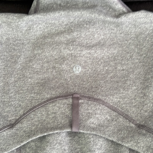 Lululemon Heather Grey zip up jacket size 4 - Picture 8 of 9